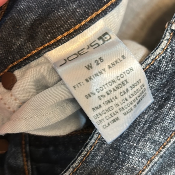 JOE’S JEANS 25 NWOT skinny ankle jeans with slight distressing - Picture 3 of 7